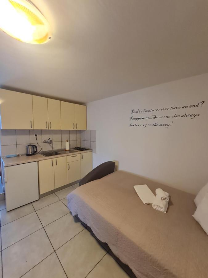 Mellon Apartments Zaton  Bagian luar foto